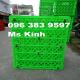 Sóng nhựa hở 8 bánh xe đựng hàng may mặc bền giá rẻ - 096 3839 597 Ms Kính